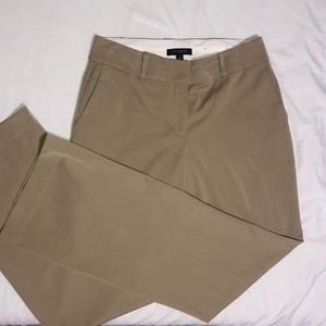 Classy ANN TAYLOR tan colored Trousers